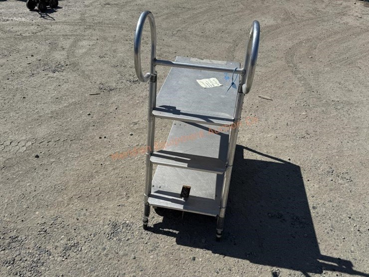 rol-away-warehouse-stock-picker-cart-image-4