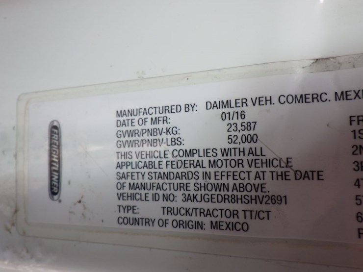 2017-freightliner-cascadia-125-image-16