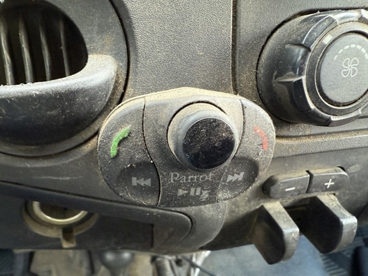 2013-ford-f550-sd-image-26