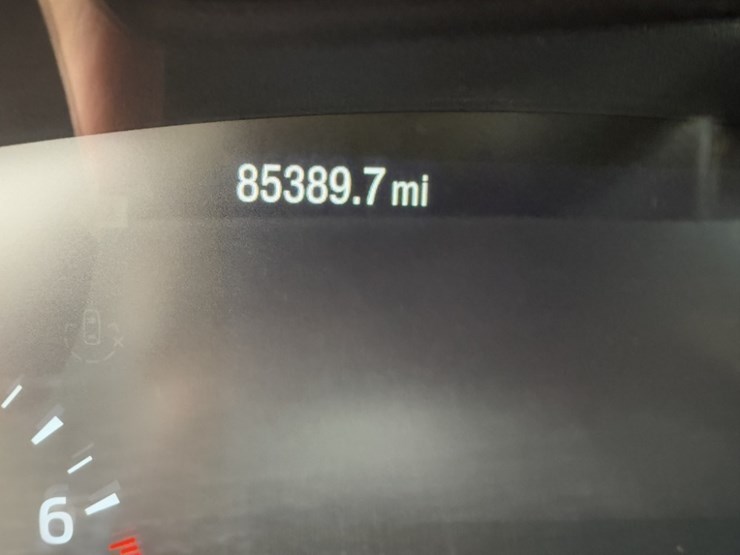 2020-ford-explorer-image-29