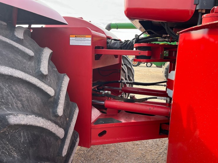 2009-versatile-435-image-10