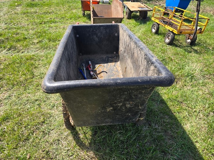 #594-•-walk-behind-feed-cart-image-2