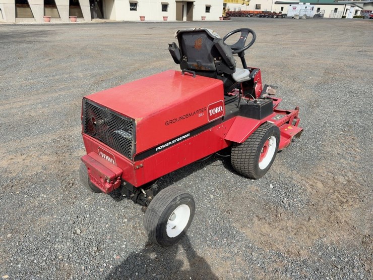 toro-groundsmaster-225-image-4