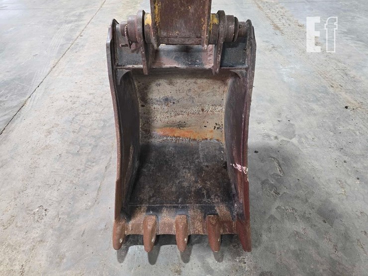 2009-caterpillar-416e-image-13