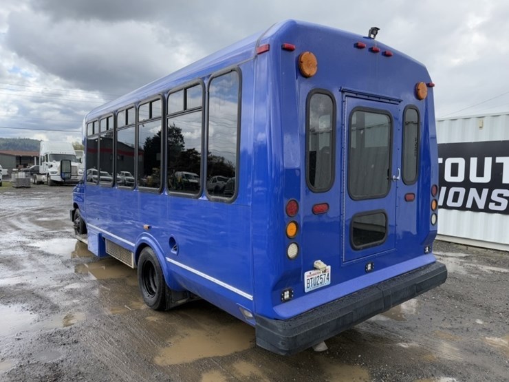 2008-ford-e450-image-6