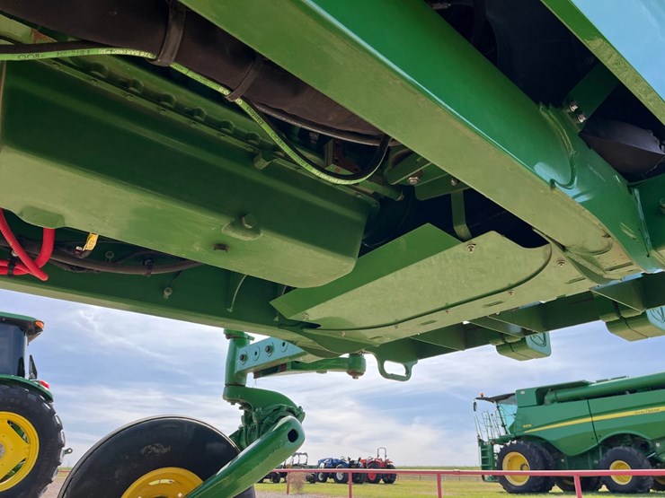 2023-john-deere-w235r-image-27