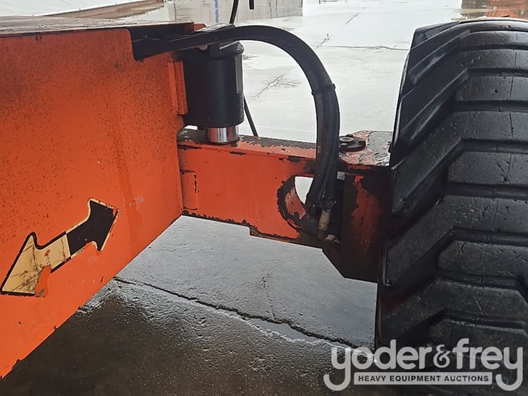 2008-jlg-400s-image-23