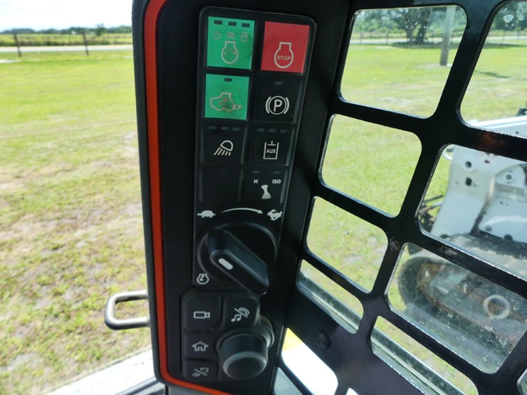 2021-bobcat-t66-image-16