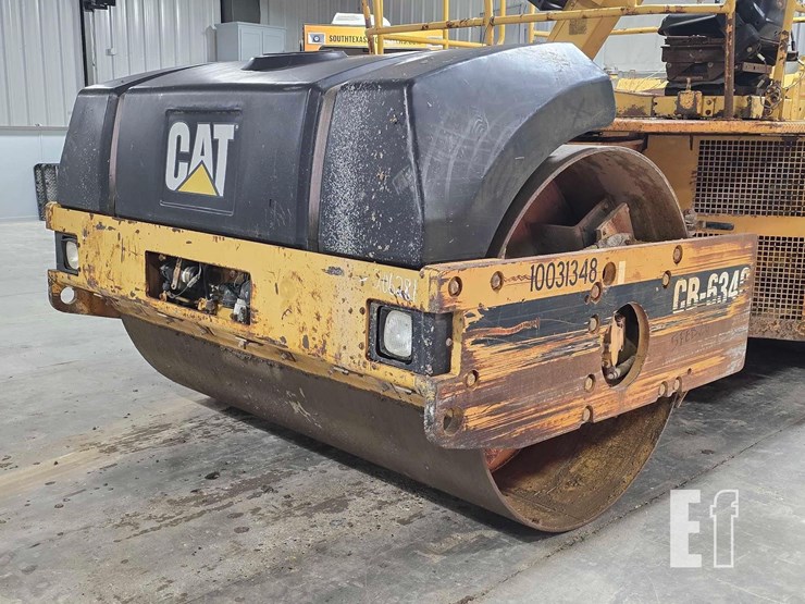 2001-caterpillar-cb-634c-image-13