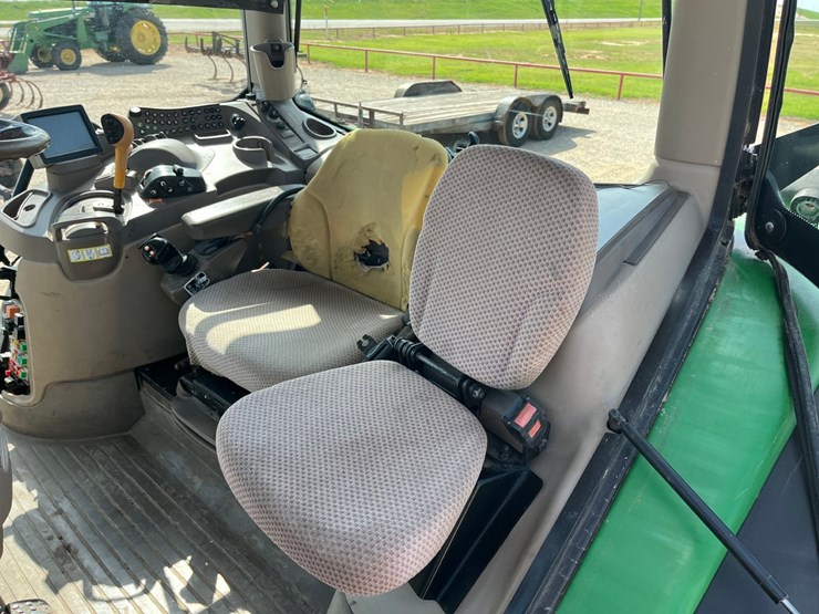 2014-john-deere-6125r-image-17