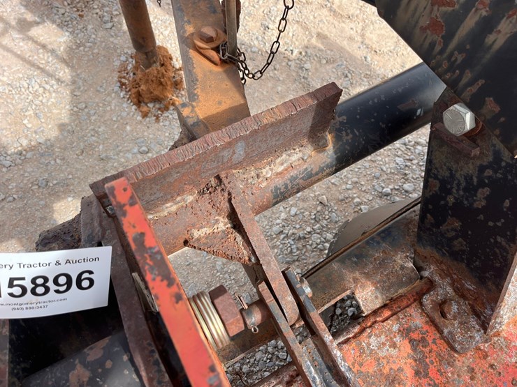 bush-hog-3210-image-15