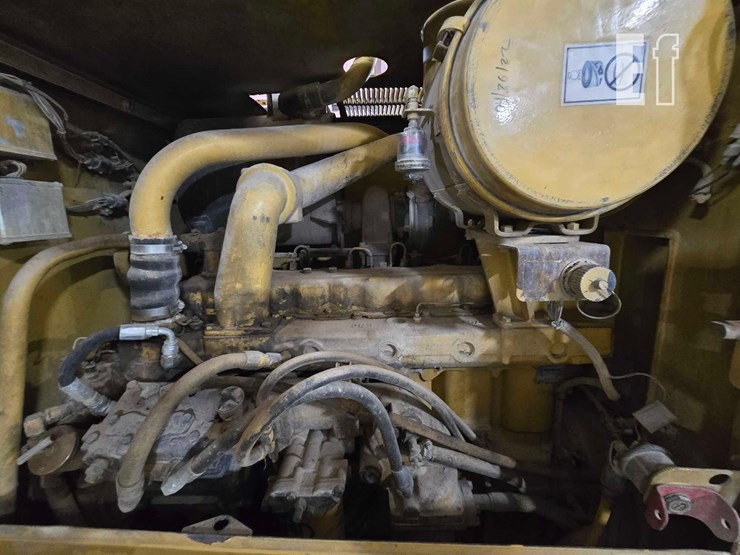 1999-caterpillar-160h-image-22