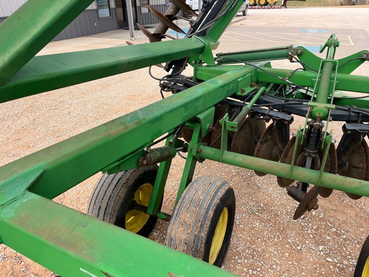 1990-john-deere-630-image-12