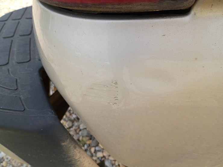 2005-chevrolet-suburban-image-99