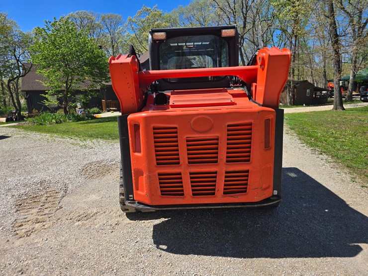 kubota-svl75-2-image-10