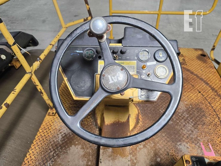 2001-caterpillar-cb-634c-image-18