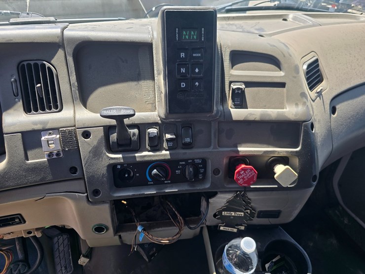 2009-sterling-acterra-image-83