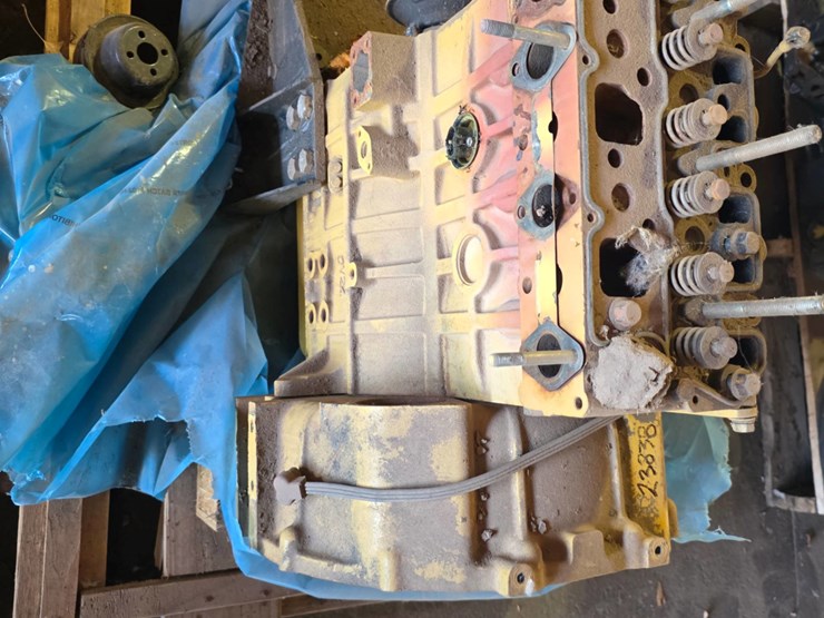 caterpillar-c15-image-2