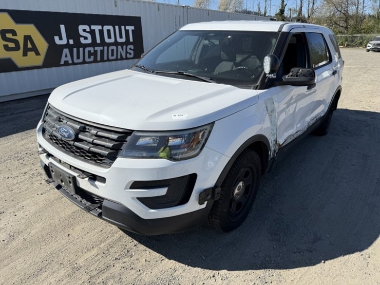 2017-ford-explorer-image-1