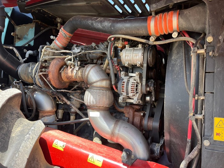 2017-versatile-610-image-7