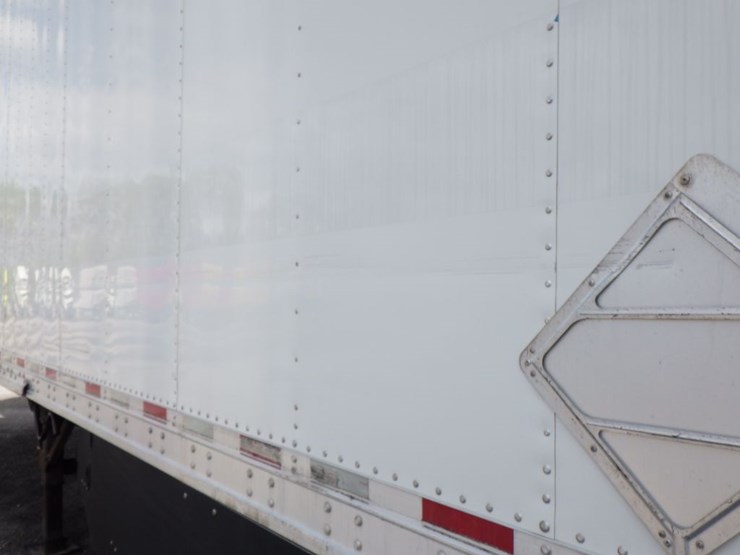 2017-great-dane-everest-cl-image-22