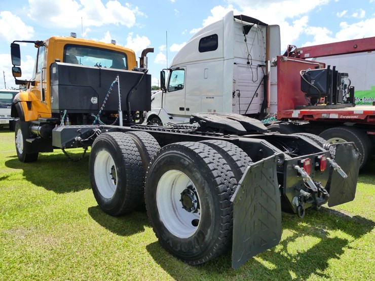 2011-international-13-image-3