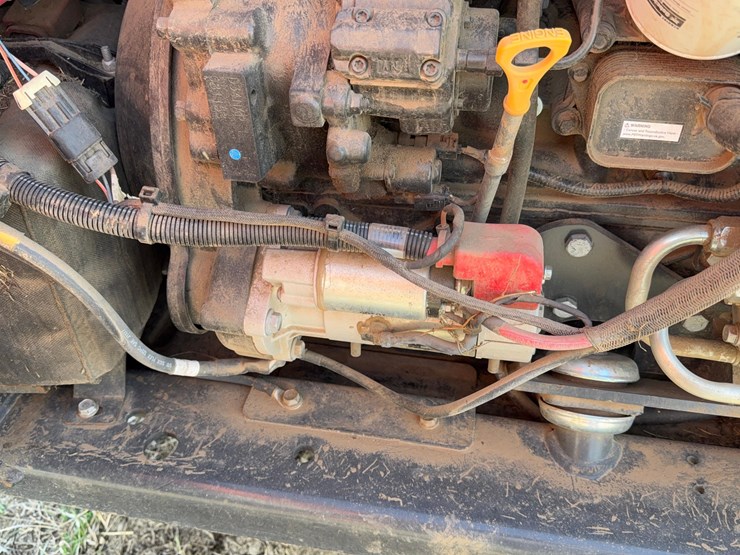 2021-bobcat-s740-image-10