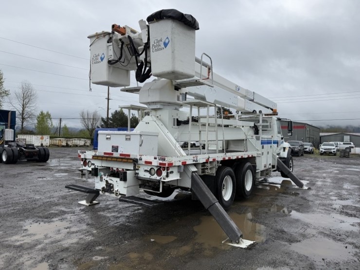 2007-international-7400-image-4