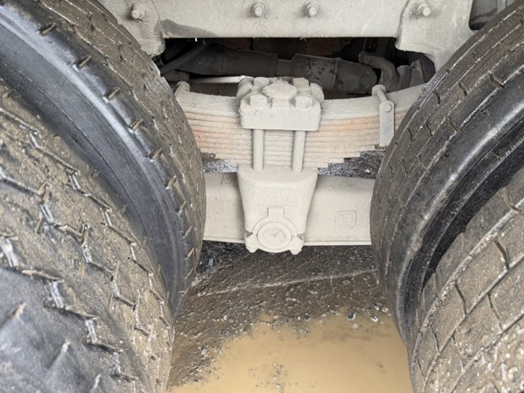 2007-international-7400-image-21