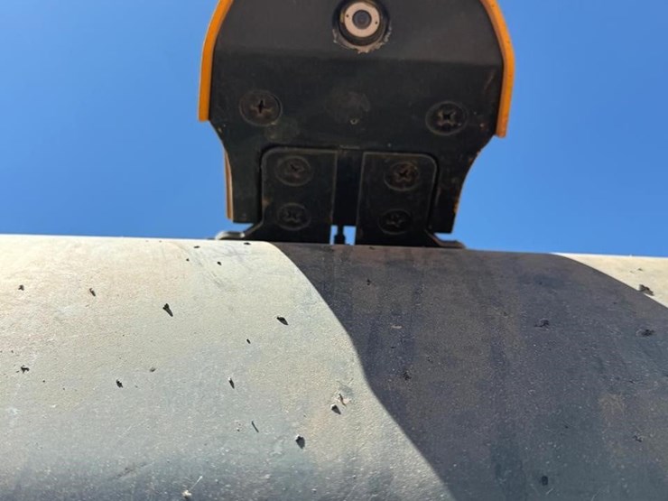 2017-hyundai-hx300l-image-9