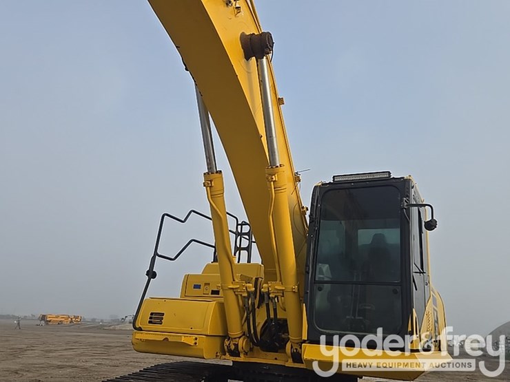 2020-komatsu-pc360-lc-11-image-32