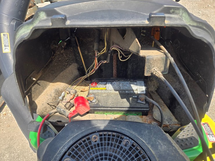 john-deere-l111-image-16