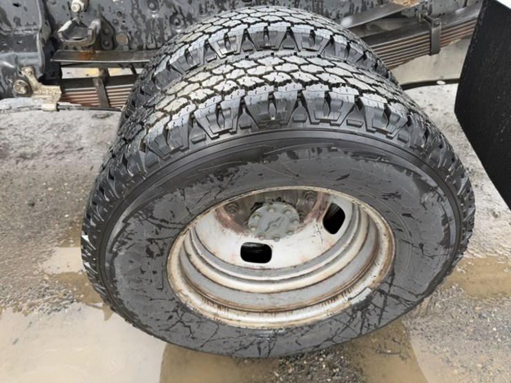 2016-ford-f350-image-16