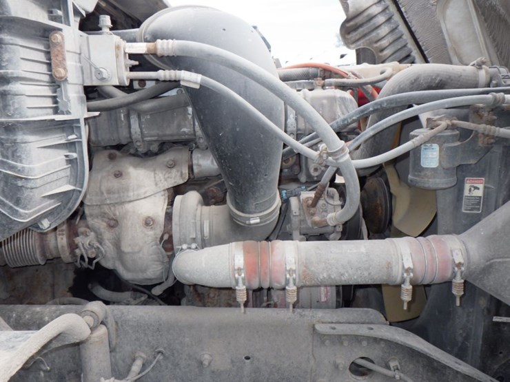 2017-freightliner-cascadia-125-image-22