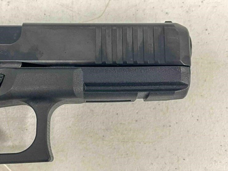 glock-pistol-image-4