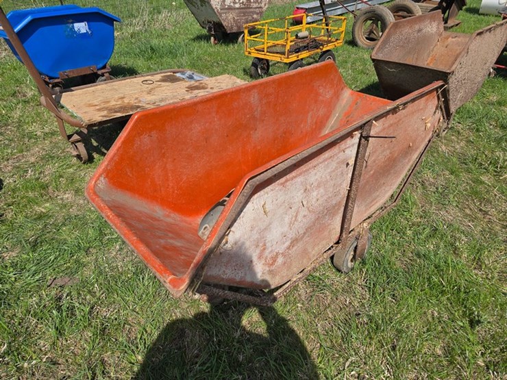 #599-•-walk-behind-feed-cart-image-6