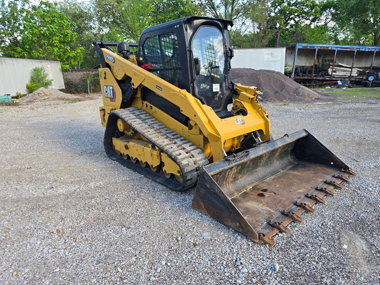 2023-caterpillar-299d3-xe-image-23