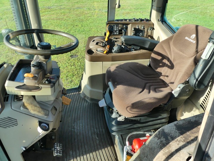 john-deere-7320-image-10