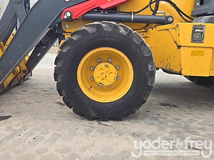 2021-deere-310sl-image-10