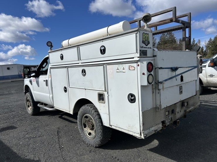 2008-ford-f350-xlt-image-3