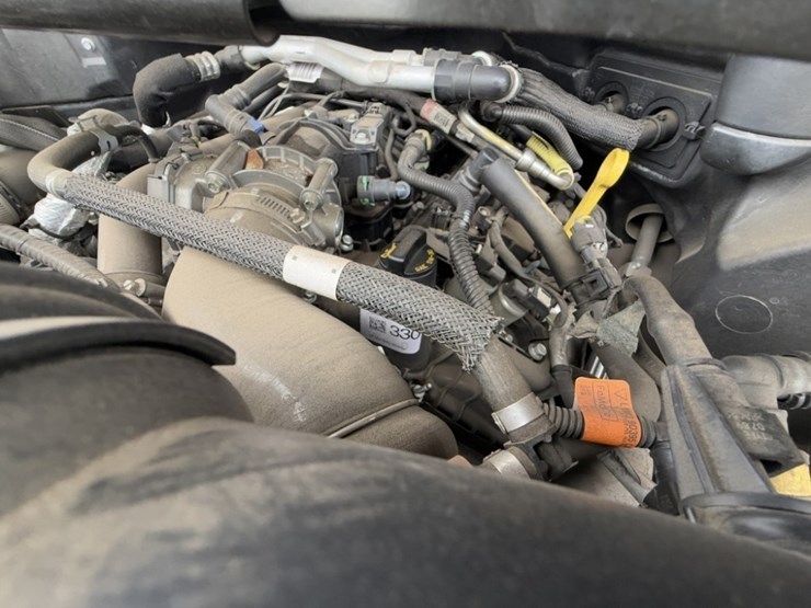 2020-ford-explorer-image-11