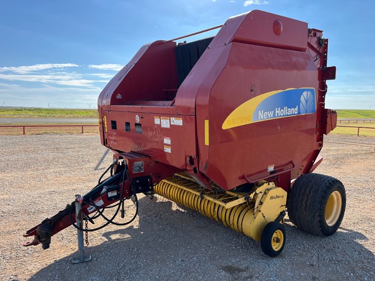 new-holland-br7090-image-1