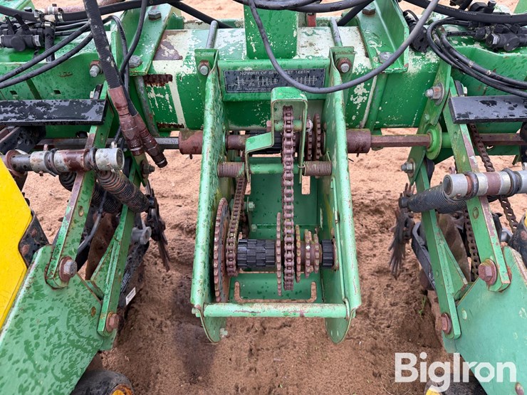 john-deere-7300-image-14