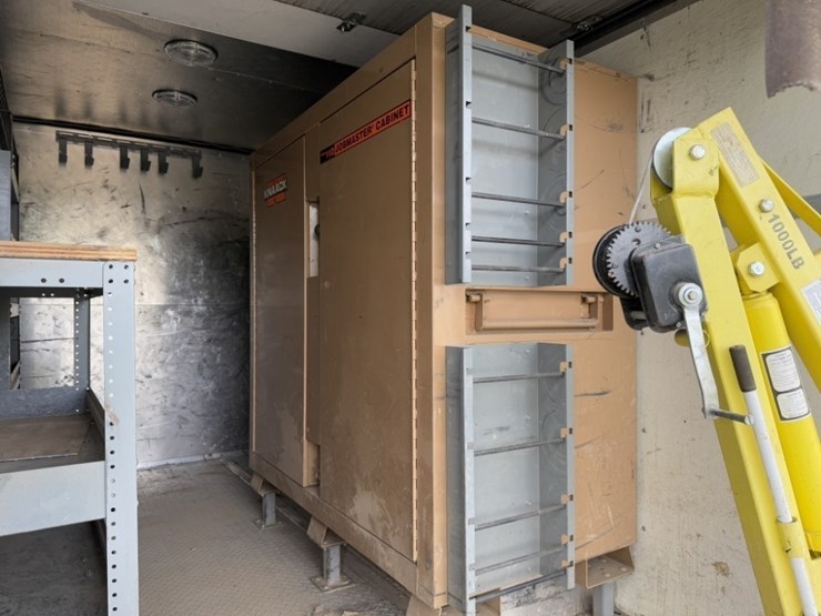 2014-freightliner-mt45-image-19