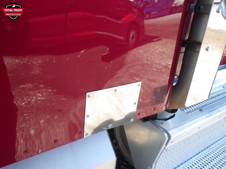 2022-peterbilt-567-image-6