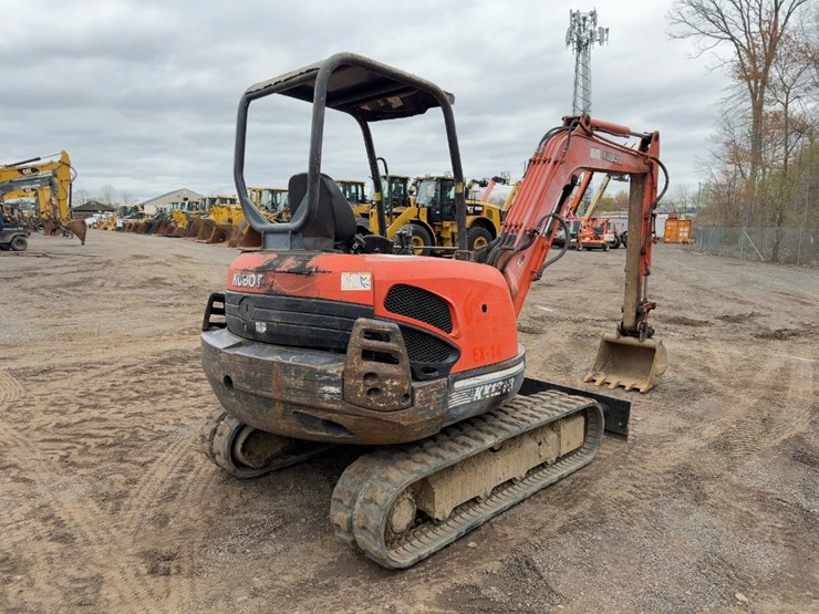 2004-kubota-kx121-3-image-5