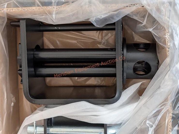 6--stake-pocket-winches-image-4