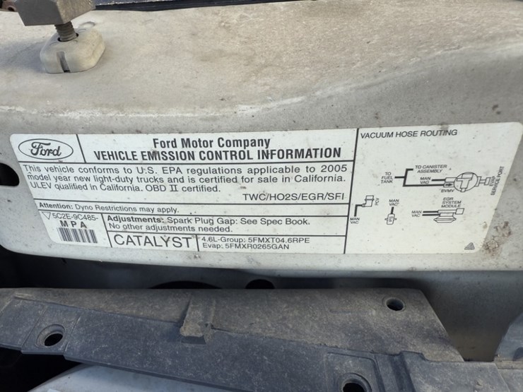 2005-ford-e150-image-14