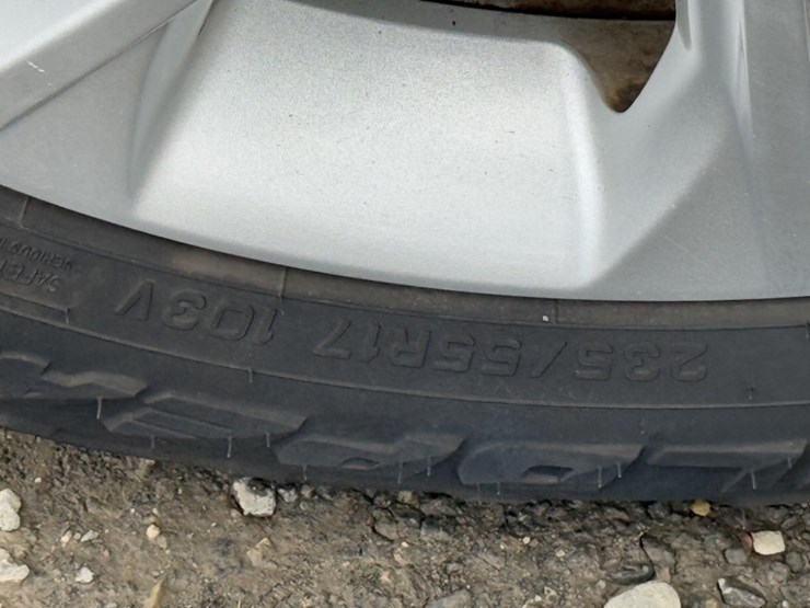 2019-ford-escape-se-image-16