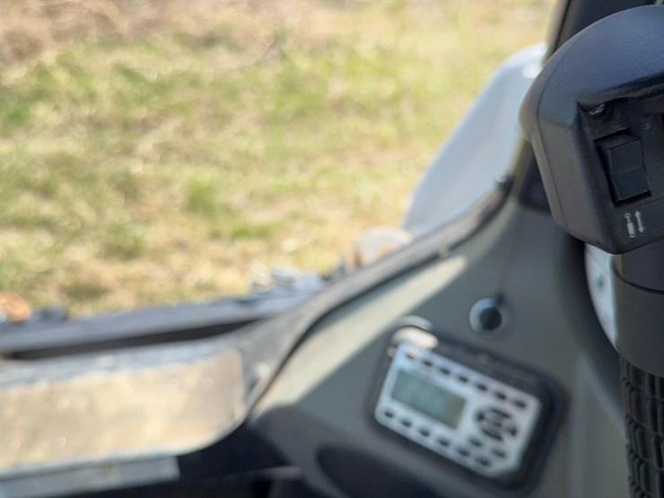 2021-bobcat-s740-image-22